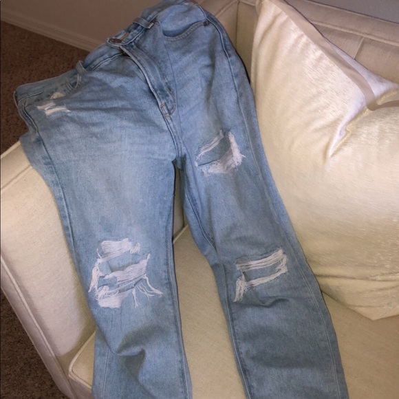 American Eagle Mom Jeans - Picture 3 of 3